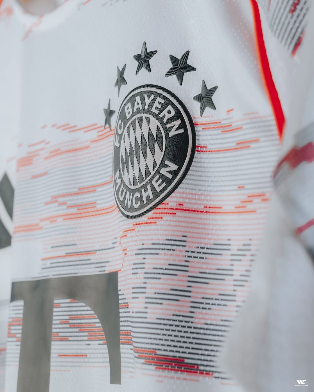 FC Bayern Munich 2025/26 Away Jersey (Player Version)