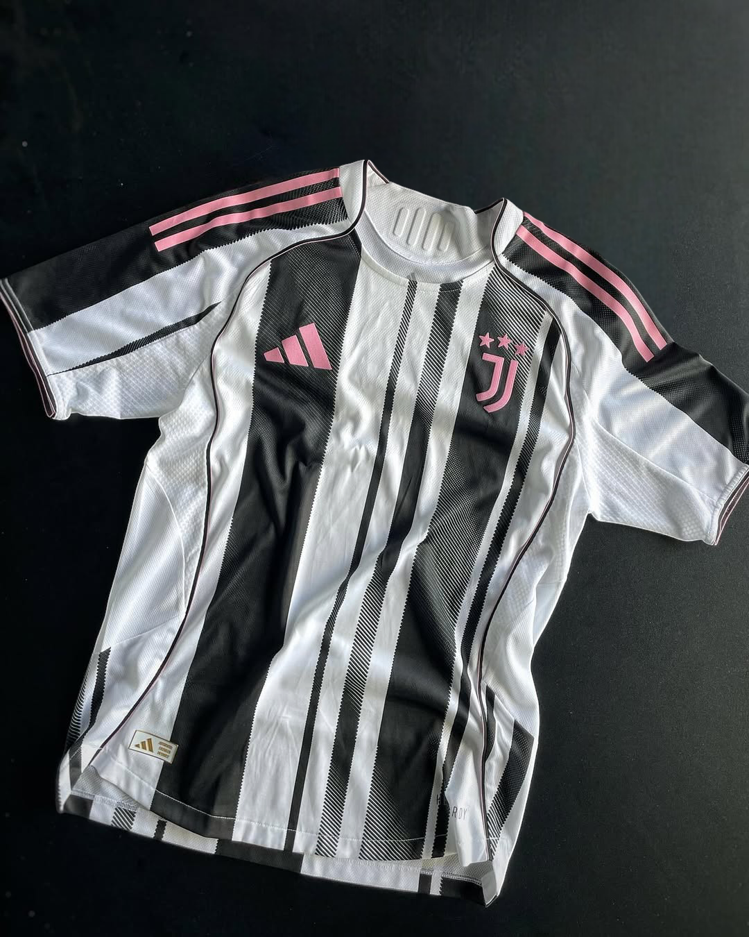 Juventus 2025/26 Home Jersey (Fan Version)