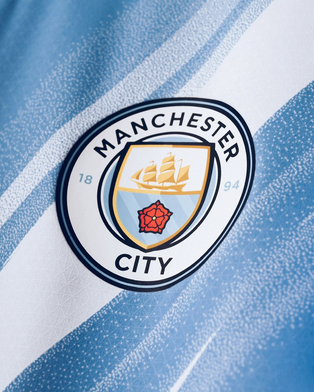 Manchester City 2025/26 Home Kit (Fan Version)