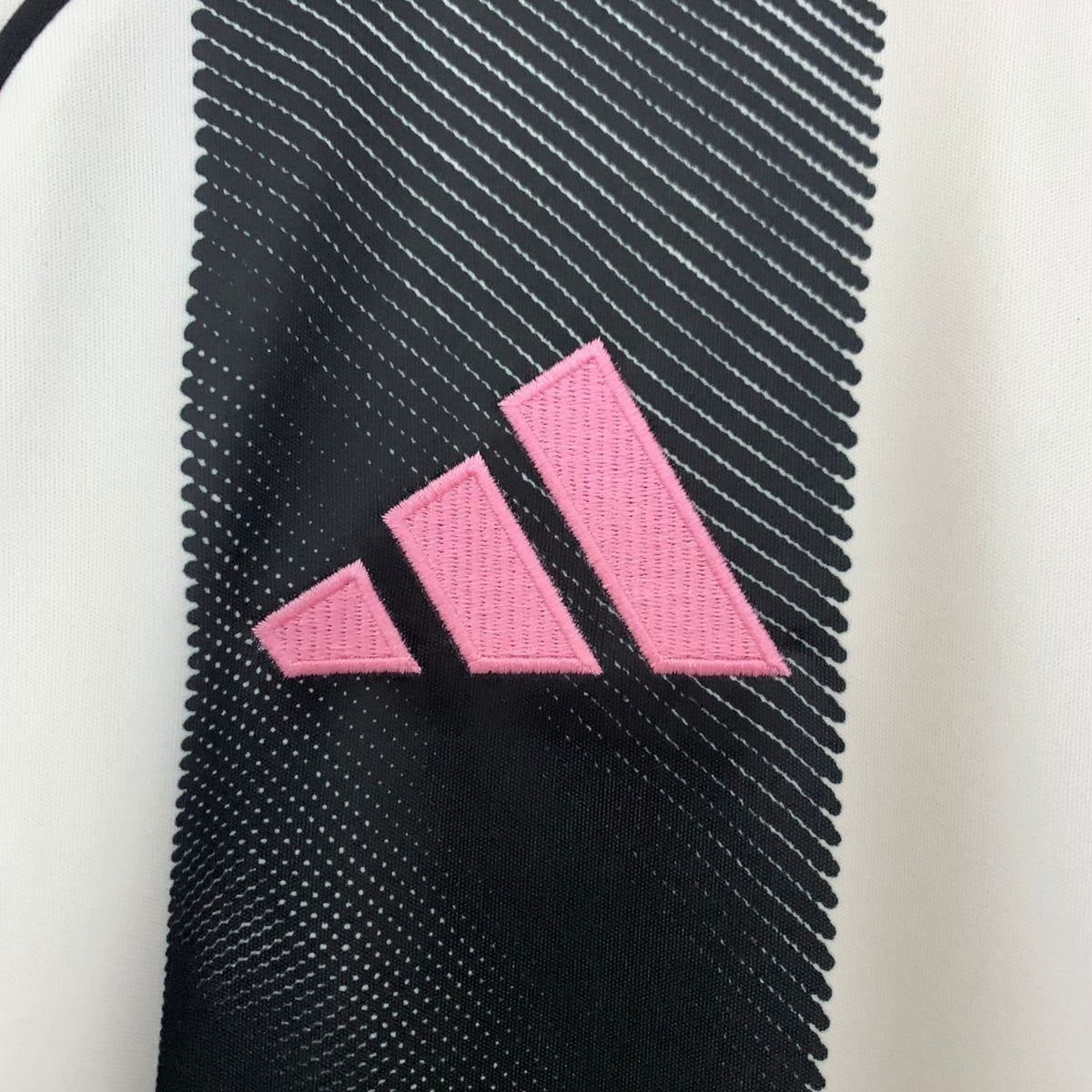 Juventus 2025/26 Home Jersey (Fan Version)