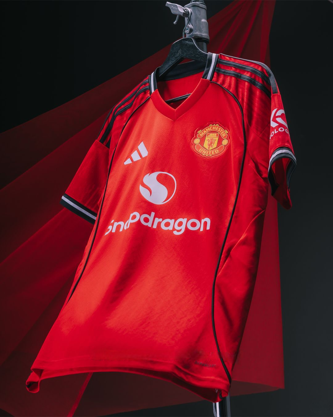 Manchester United 2025/26 Home Jersey (Player Version)