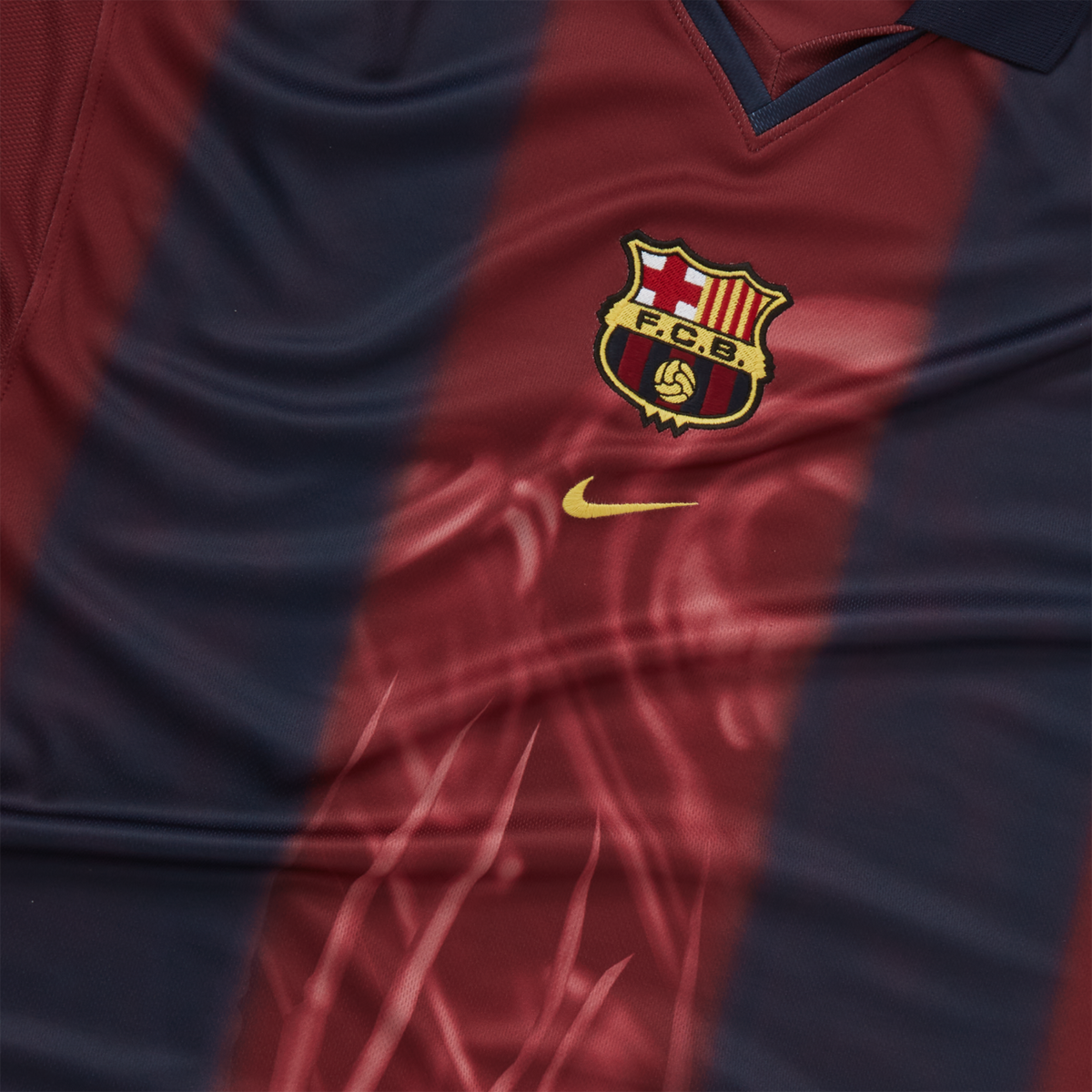 FC Barcelona x Travis Scott Retro 2001 Jersey (Master Version)