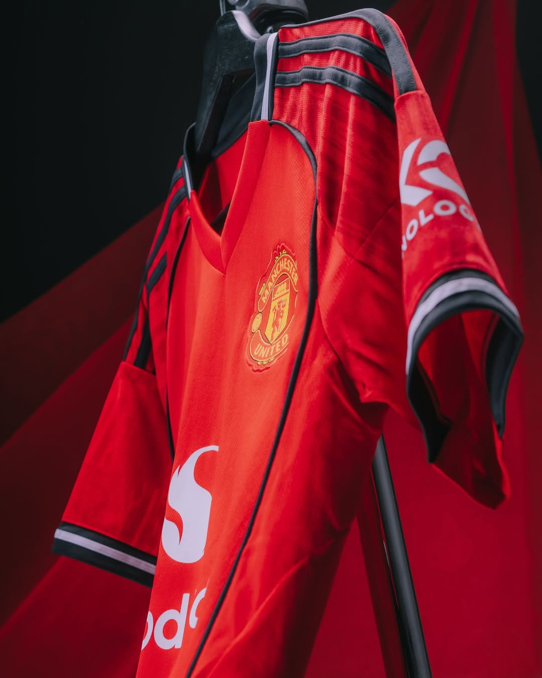 Manchester United 2025/26 Home Jersey (Player Version)