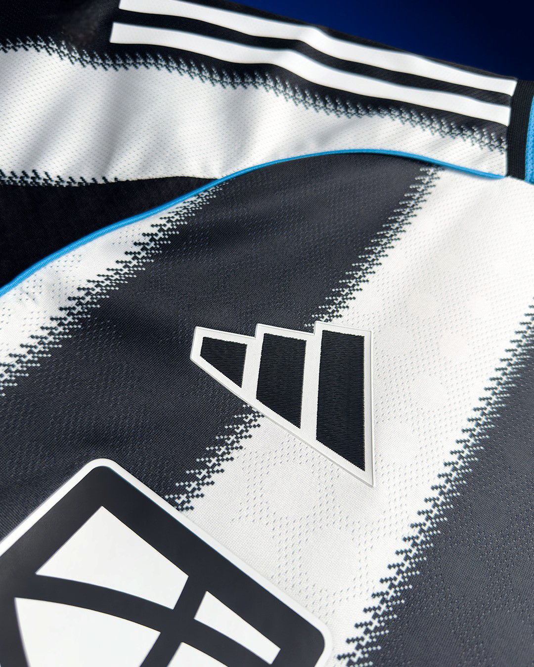 Newcastle United 2025/26 Home Jersey (Player Version)