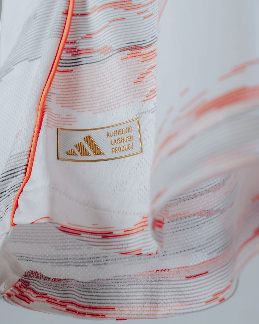 FC Bayern Munich 2025/26 Away Jersey (Player Version)